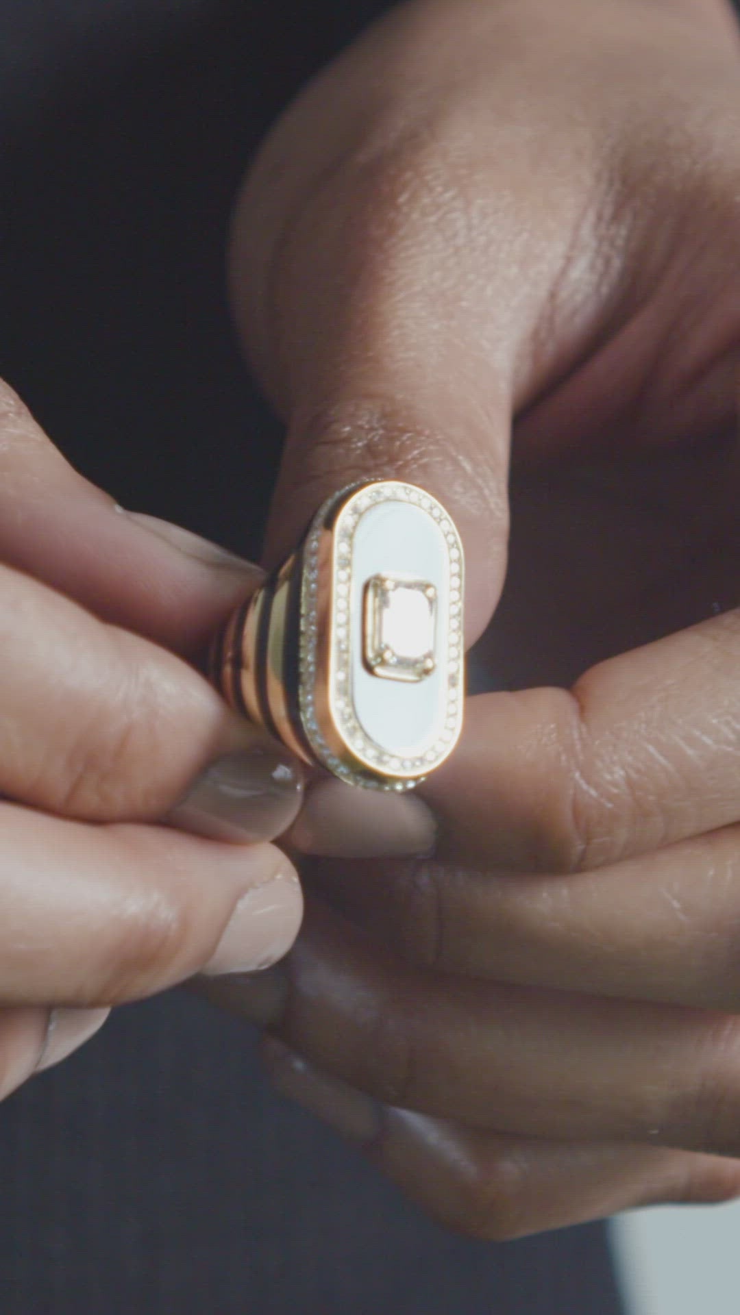 Load video: Battuta Jet Black Ring