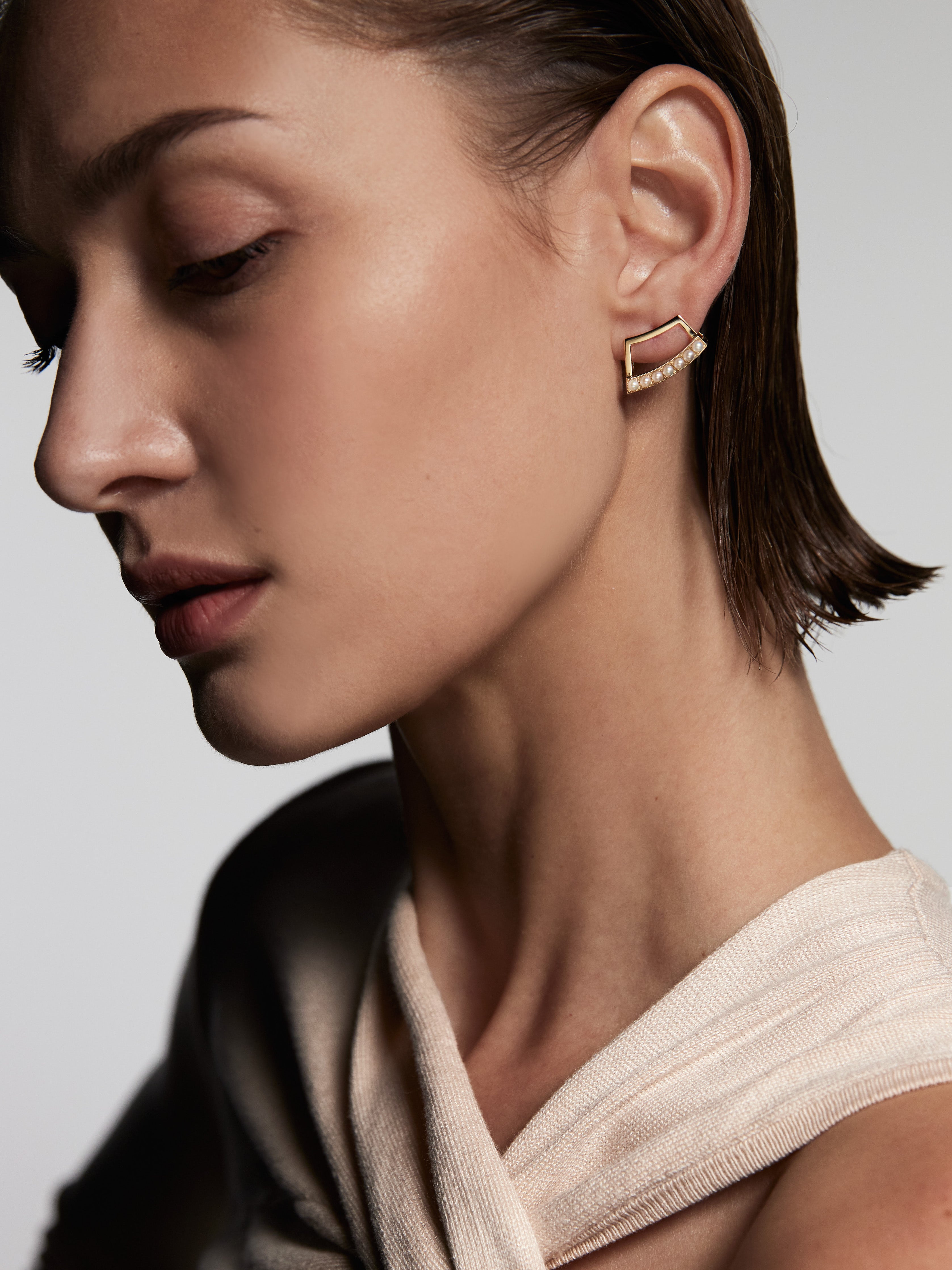 Holmes Mutiara Earrings